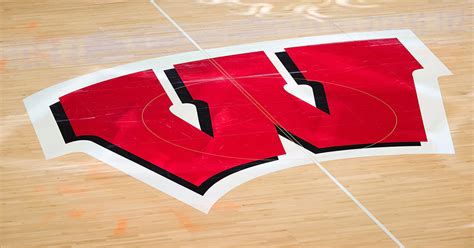 wisconsin volleyball.team leak|Wisconsin releases statement on photo, video leak of volleyball。